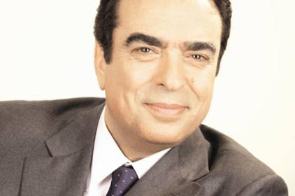 بالصورة: بعد انتشار خبر وفاته، جورج قرداحي يوضح ويرد!!