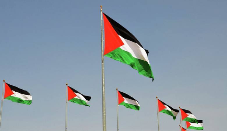 مستشار الرئيس الفلسطيني للشؤون الخارجية "نبيل شعث" لـTRTالعربية: سنغلق سفارتنا في واشنطن إن لم تتراجع عن قرار الإغلاق