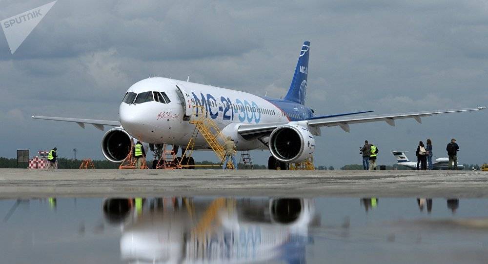 السعودية تبحث مع روسيا شراء طائرات جديدة من طراز SSJ-100 وМС-21
