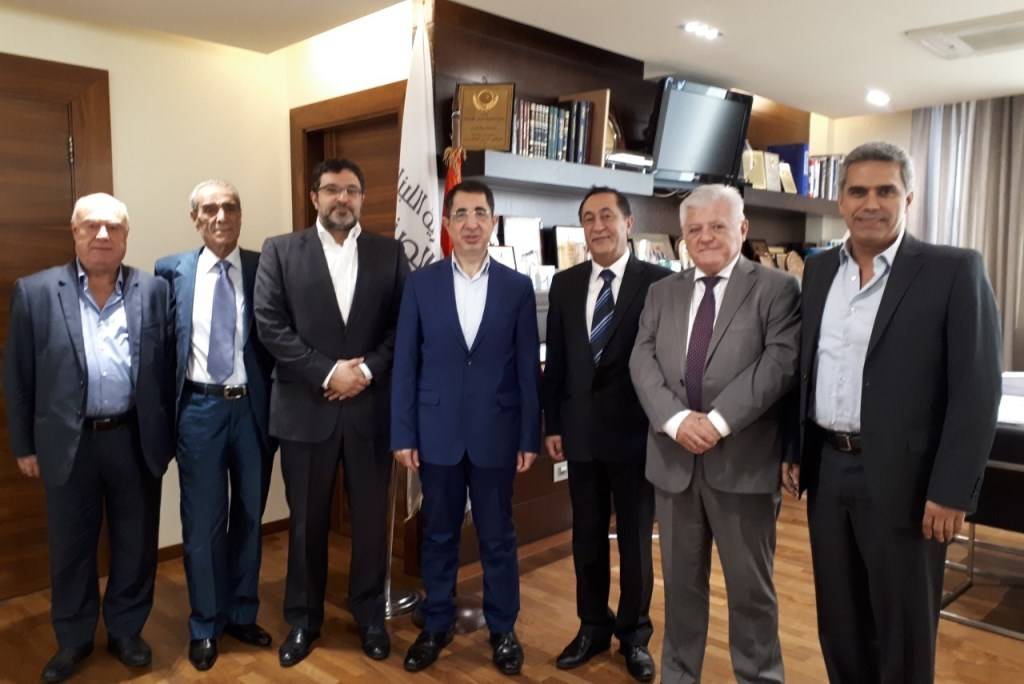 الحاج حسن:  نحاول تذليل العقد والمشاكل السياسية والاقتصادية على قدر المستطاع