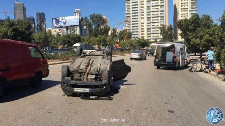 التحكم المروري: ازالة الحادث المروري على اوتوستراد الدورة باتجاه الكرنتينا
