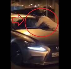 إلقاء القبض على الملاكم الكويتي الذي خطف فتاة من سياراتها (فيديو)
