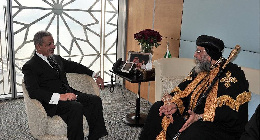 بالصورة.. رسالة من السعودية إلى بابا الأقباط في مصر