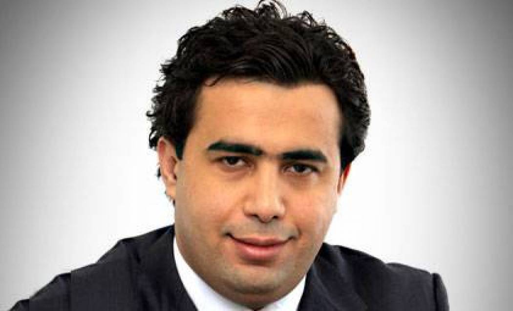 غاب صقر المستقبل، وحضر سبعُه