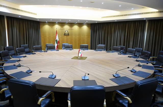 لا طاولة حوار بل لقاءات ثنائية