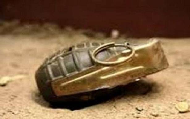 العثور على رمانة يدويّة والجيش فجّرها