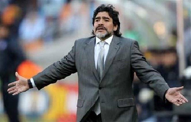 مارادونا يطالب بسجن ابنته.. وهكذا ردّت عليه!