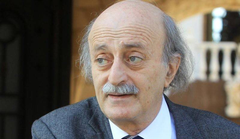 جنبلاط: هذا الفرق بين النأي والحياد عن النفس