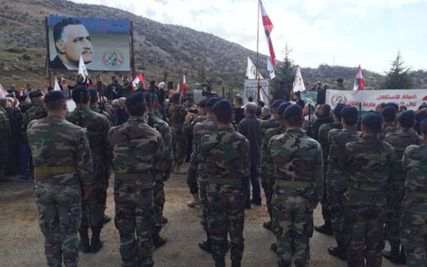 رفع العلم اللبناني عند مزارع شبعا في ذكرى الإستقلال
