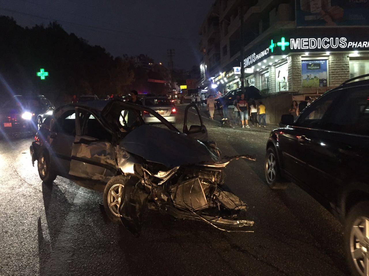 التحكم المروري: جريح نتيجة حادث صدم على الأوتوستراد الشرقي في صيدا