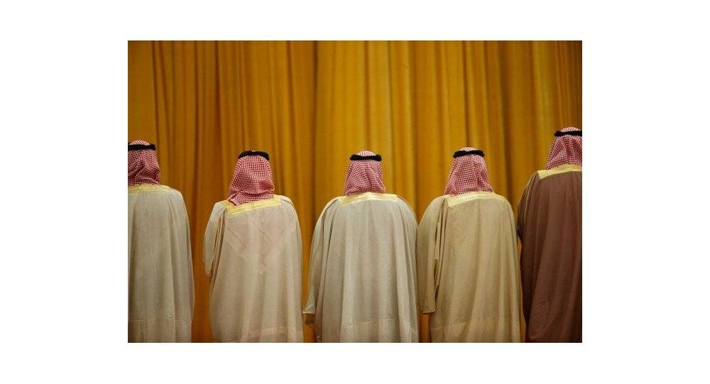 الصورة بألف كلمة...لحظة دخول الملك سلمان