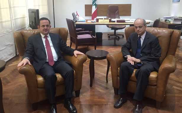 كيدانيان عرض مع سفير إسبانيا العلاقات السياحيّة بين البلدين