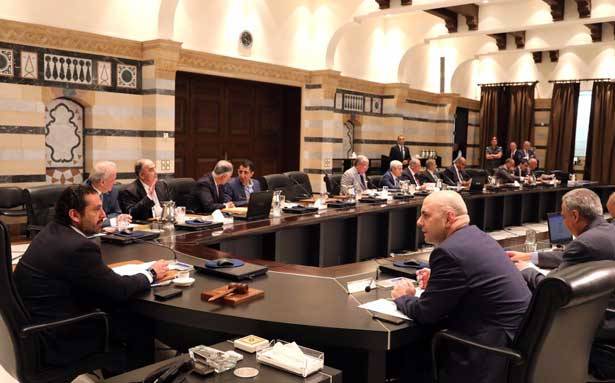 بيان الرد على مطالب الحريري شبه جاهز