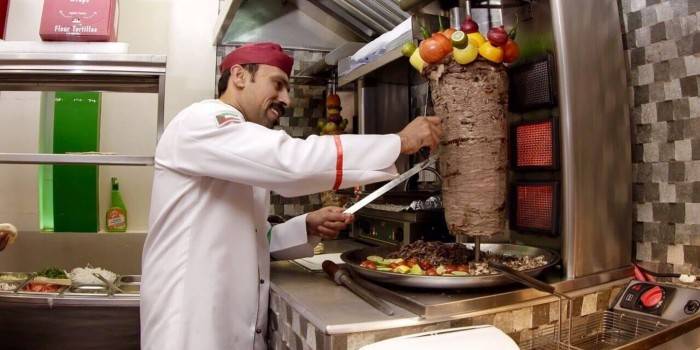 قريباً... الشاورما ممنوعة في هذه البلدان