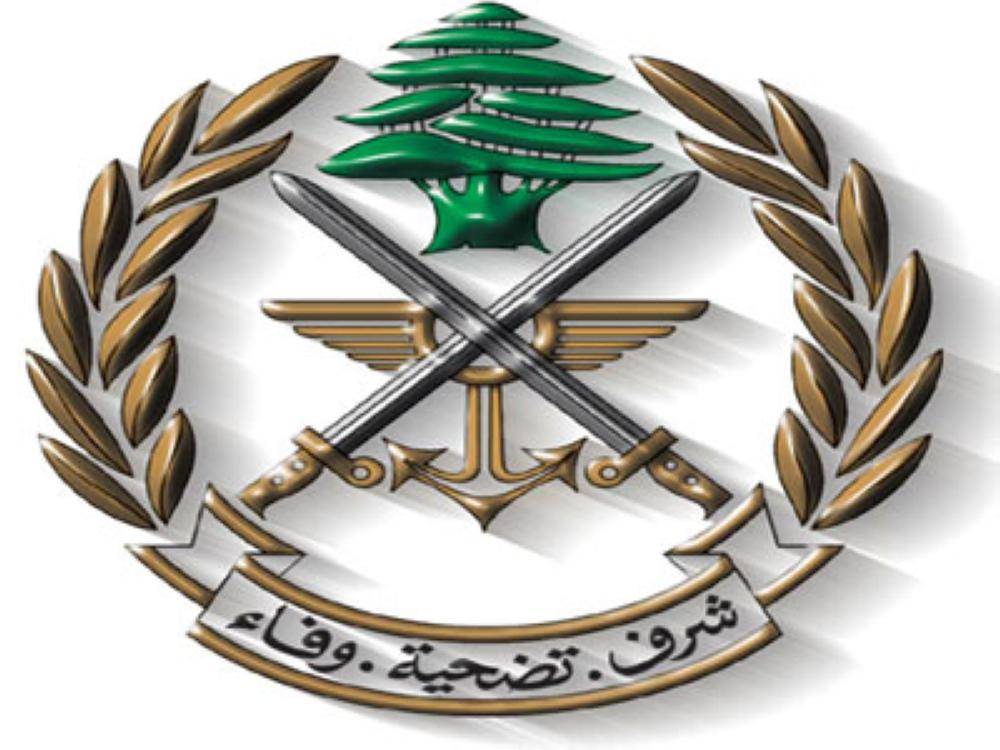 الجيش: زورق معاد ألقى حشوة متفجرة في المياه مقابل راس الناقورة وغادر
