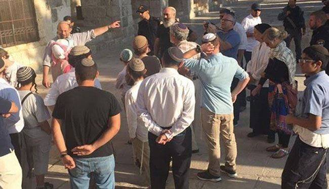 في سابقة خطيرة.. مستوطنون يصعدون الى صحن قبة الصخرة
