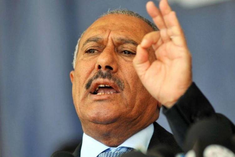احتفالات في صنعاء اثر انباء عن مقتل علي عبد الله صالح