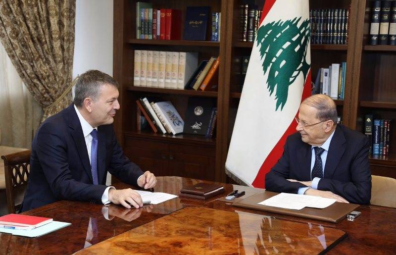 عون استقبل لازاريني ونبيل الجسر