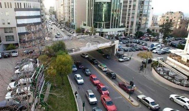 زينة الميلاد تغيب عن الاشرفية.. من المسؤول؟