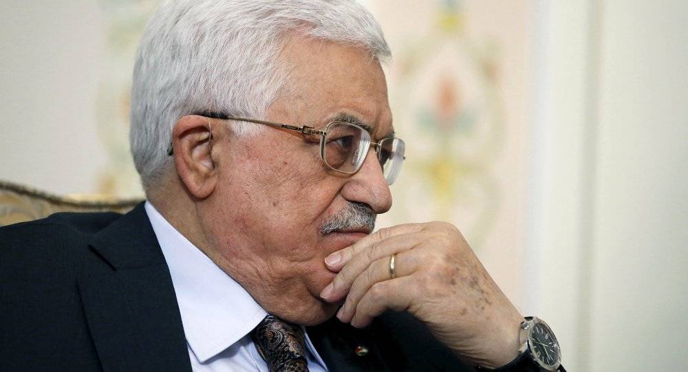 السيسي وعباس يبحثان هاتفيا تداعيات القرار الأميركي بشأن القدس