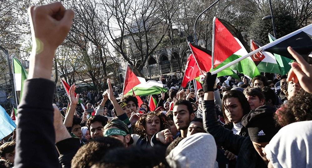 الحكومة الفلسطينية تعلن خطواتها المقبلة لمواجهة قرار ترامب بشأن القدس