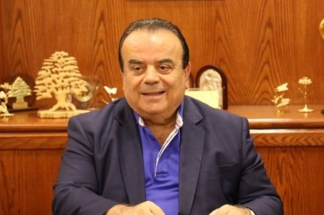 جبارة اطلق موسم الاعياد واضاءة زينة الميلاد