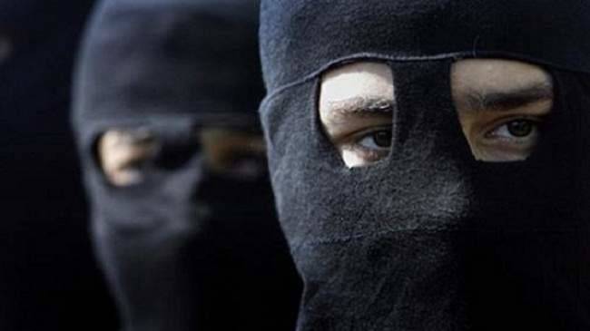 أفراد عصابة سرقة مسلّحة بقبضة "المعلومات".. إليكم التفاصيل