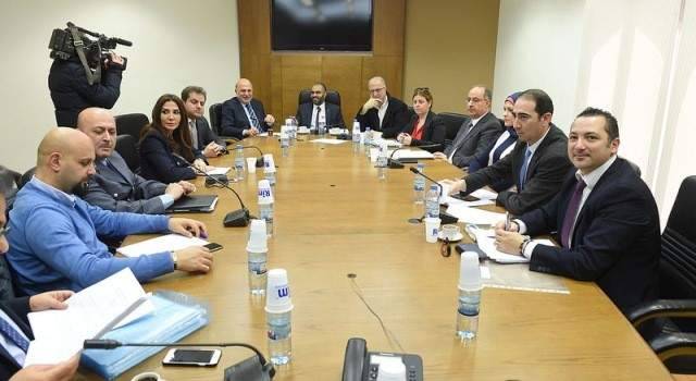 انجاز التعديلات على اقتراح القانون الرامي لتعزيز الشفافية في قطاع البترول