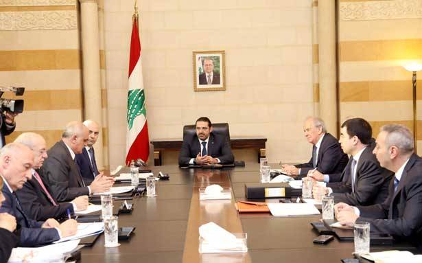 الحريري ترأس اجتماعاً لدراسة
كيفيّة دفع السلسلة للمؤسسات العامة