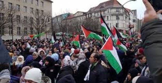 ما هي الدول التي شهدت مظاهرات كبرى ضدّ قرار ترامب؟