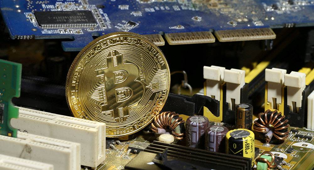 "بيتكوين" ترتفع لمستوى قياسي جديد رغم التحذيرات