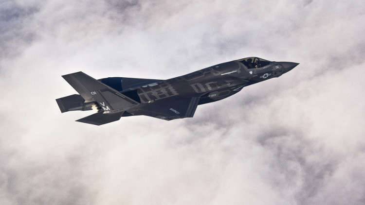 الكشف عن أسباب الشعور الغريب الذي ينتاب طياري "F35" الأمريكية