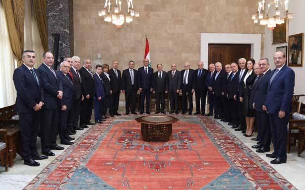 عون : رأس لبنان ظلّ مَرفوعاً ولم نخضع للضغط
نتمنّى الوصول الى اختصار مُهل المحاكمات