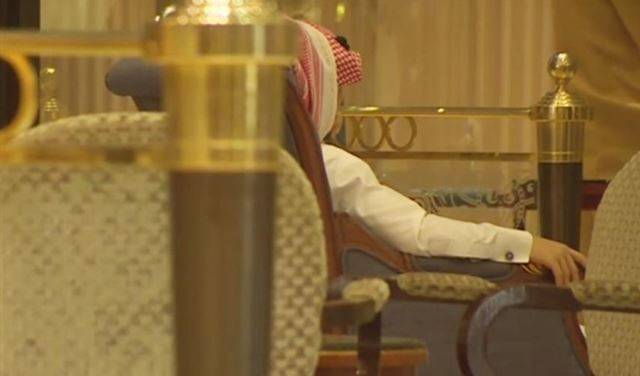 الكشف عن وصول شخص جديد إلى الريتز