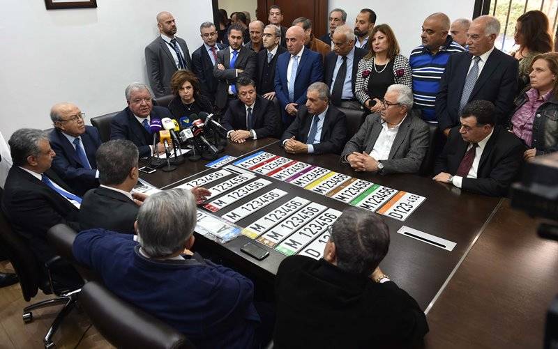 المشنوق أطلق اللوحات الآمنة من هيئة إدارة السير
