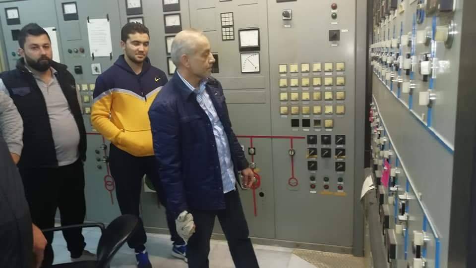 بالفيديو..المرعبي يقتحم مرفقا عاما بالقوة بعدما كسر الأقفال