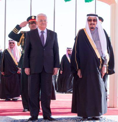 ما هي أسرار لقاء الملك سلمان ونجله محمد وولي عهد ابو ظبي مع الرئيس الفلسطيني أبو مازن!