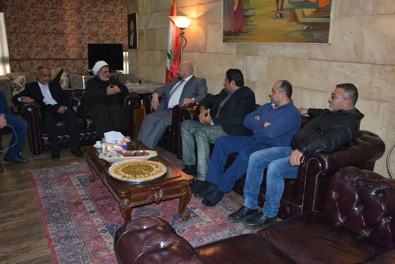 نهرا استقبل وفدا من حزب الله هنأه بالاعياد