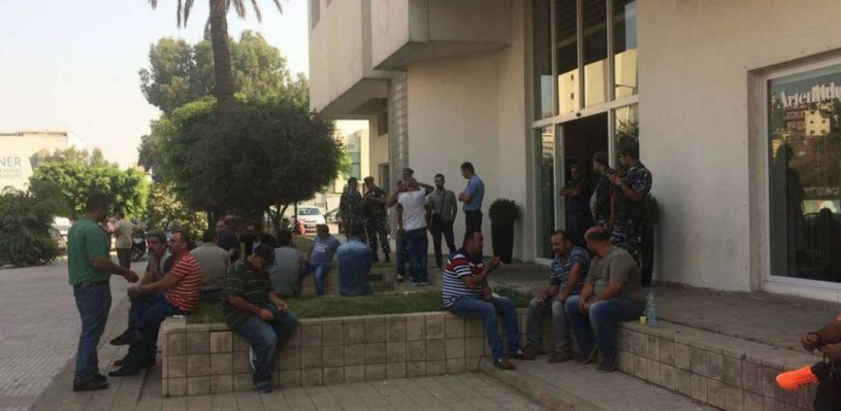 رئيس الاتحاد العمالي العام : المعتصمون يتصرفون بديمقراطية