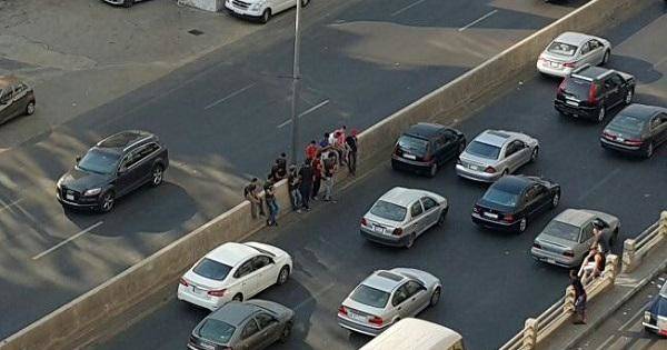 جرحى على أوتوستراد ذوق مكايل.. ماذا جرى صباح الأحد؟