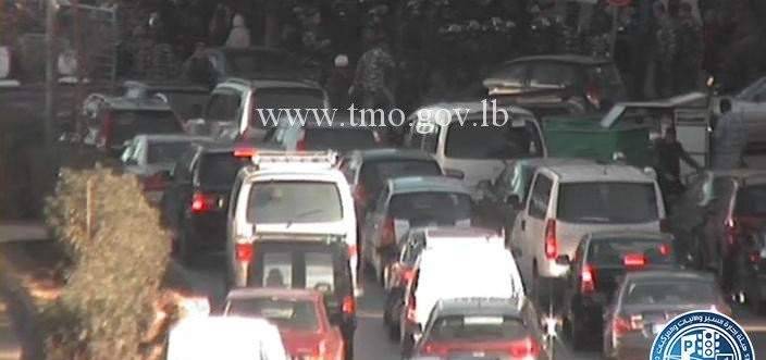 إعادة فتح الطريق من كورنيش النهر باتجاه الكرنتينا
