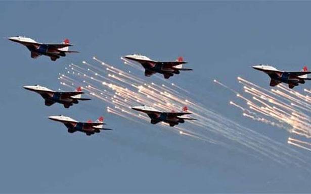 روسيا وسوريا تبدآن ضرب ادلب.. جبهة النصرة تحت الصواريخ والقنابل وبدء تدميرها