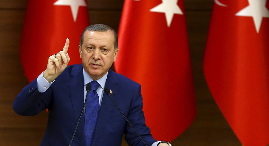 كيف ردّ أردوغان على وصفه بـ