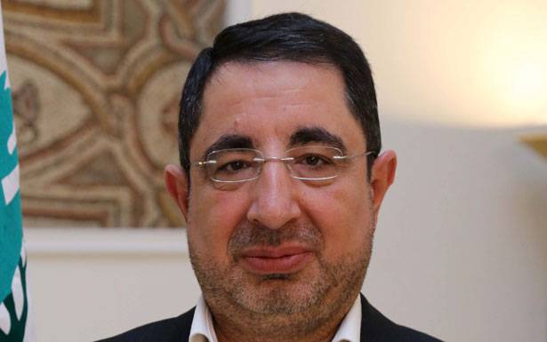 وجّه دعـوة الـى نظيره العراقي لزيارة لبـنان
الحاج حسـن سيجتمع مع خوري مطلع العام لتحريك الملفات الصناعيّة