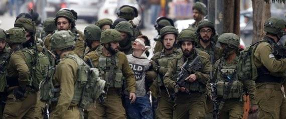 قصتي مع الاعتقال.. 
الطفل الفلسطيني الذي اعتقله 23 جندياً إسرائيلياً يروي تفاصيل تعذيبه واحتجازه 20 يوماً