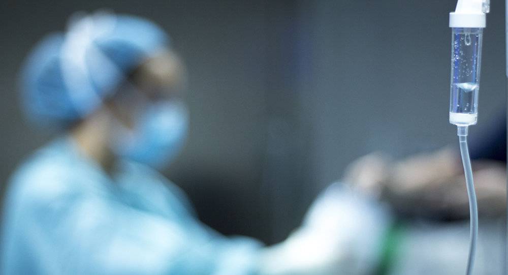 شاهدوا..امرأة تتزوج قبل ساعات من وفاتها من السرطان
