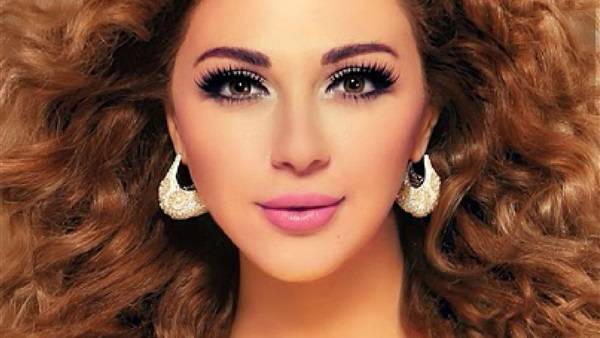 بالصورة - زين الدين زيدان يحرج ميريام فارس