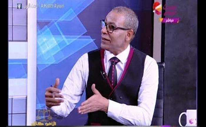 فلكي يتنبأ بموعد تغير النظام في مصر واسم الرئيس القادم!