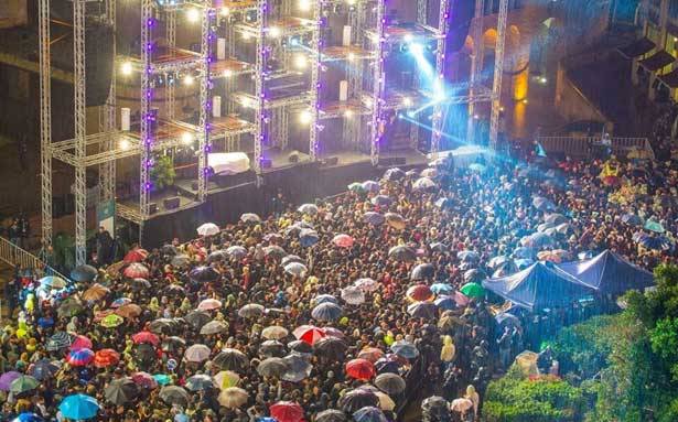 كيف يُمكن استثمار «ليلة الوسط التجاري» اقتصادياً وسياحياً؟