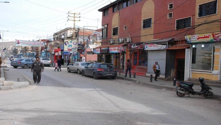 نجاة فلسطيني من رصاص مسلّحين قرب مدخل مخيم الجليل - بعلبك